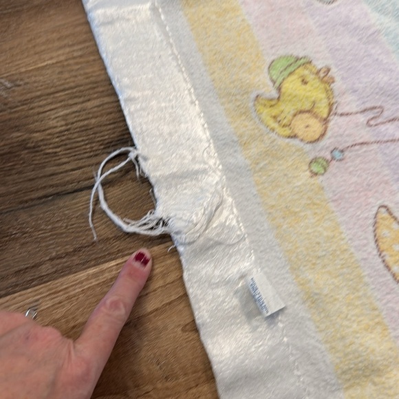 Vintage 1980s Critter Sitters Lives Babies - Baby Blanket with bunny white trim - Picture 6 of 7